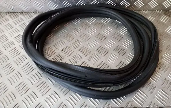 BMW 1 F20 F21 Trunk rubber seal (body) 7239869