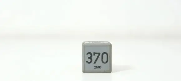 Audi A4 S4 B6 8E 8H Other relay 8D0951253