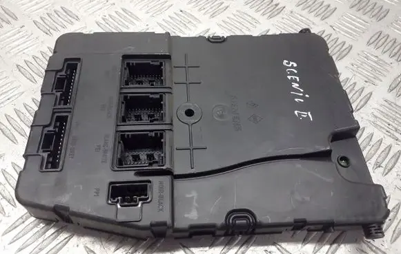 Renault Megane II High voltage junction box 8200306434