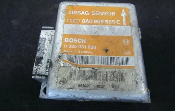 Audi A4 S4 B5 8D Airbag control unit/module 8a0959655c 0285001038