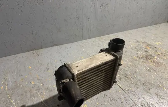 Audi A6 S6 C6 4F Intercooler radiator 