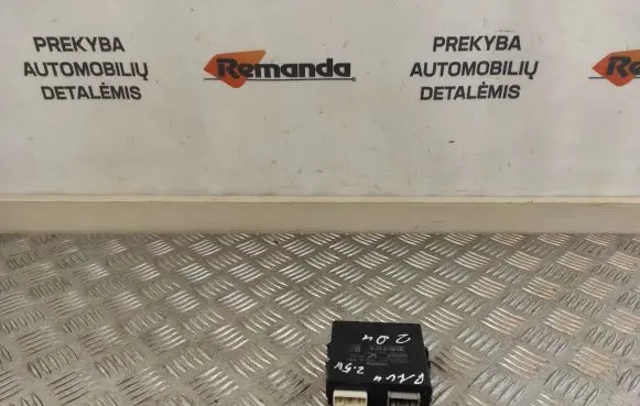 Toyota RAV 4 (XA50) Hand brake control module 8905042030