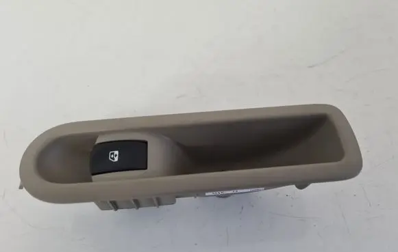Renault Modus Electric window control switch 8200635069