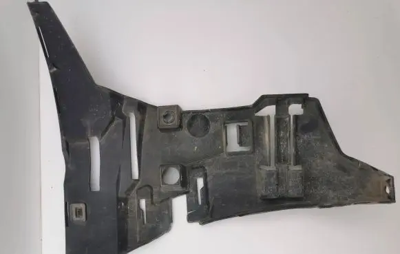 Volvo V70 Front bumper mounting bracket 09190303 2419