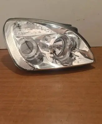 KIA Carens II Headlight/headlamp R11B12V55N 12V55W