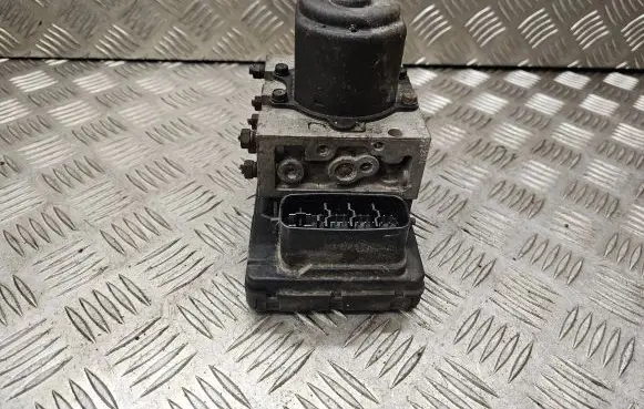 Toyota Corolla Verso E121 ABS Pump 4451013070 FBJ1020447 BBJ03Y