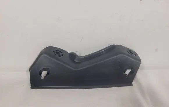 Volkswagen PASSAT B6 Front bumper mounting bracket 3C0807506