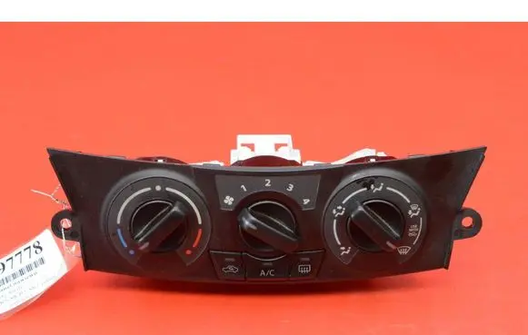 Suzuki Swift II Climate control unit