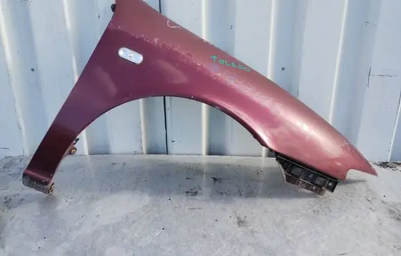 Seat Leon (1M) Fender TOLD2