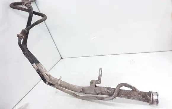 Fuel tank filler neck pipe