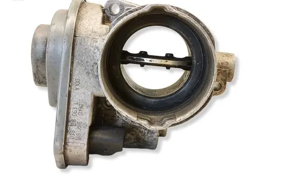 Audi A3 S3 8P Throttle body valve 038128063L B82660190