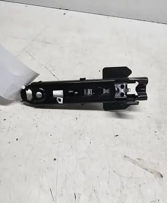 Audi A6 C7 Seat belt adjustment motor 8T8857833