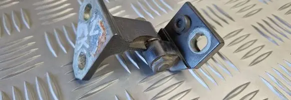 Volkswagen Jetta V Rear door upper hinge 1K4833401J