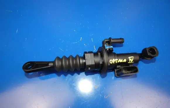 KIA Optima Clutch master cylinder 