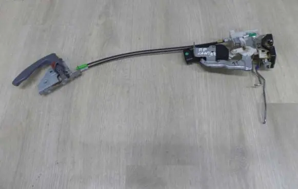 Mitsubishi Canter Front door lock 41969
