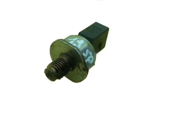 Mercedes-Benz C W204 Fuel pressure sensor 93077521A