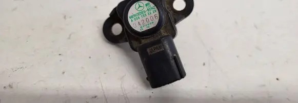 Mercedes-Benz Vito Viano W639 Air pressure sensor A0041533228 EP5550 042006