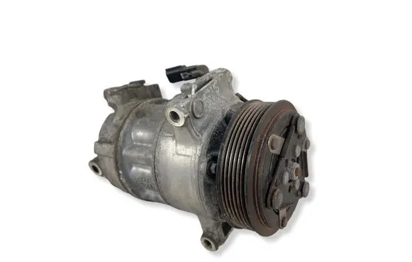 Renault Clio V Air conditioning (A/C) compressor (pump) 926006UB0A
