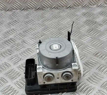 BMW 4 F32 F33 ABS Pump 6881173 6881172