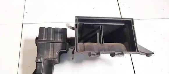 Suzuki Swift I Air filter box 63jr01 63j-r01