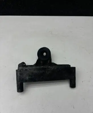 Mercedes-Benz GL X166 Engine mounting bracket A6420101740
