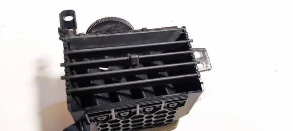 Jeep Patriot Dash center air vent grill 10070482aa01 96683cav1
