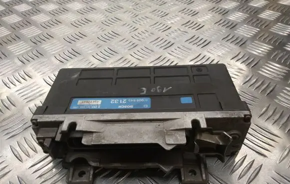 Mercedes-Benz E W124 ABS control unit/module 0055452132 0265101018