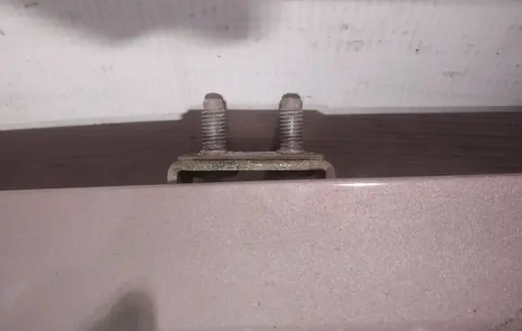KIA Venga Tailgate/trunk/boot hinge