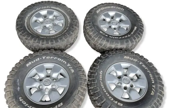 Toyota Hilux (AN10, AN20, AN30) R15 alloy rim 15X7JJ