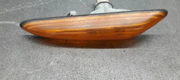 BMW 3 E46 Front indicator light 8382104