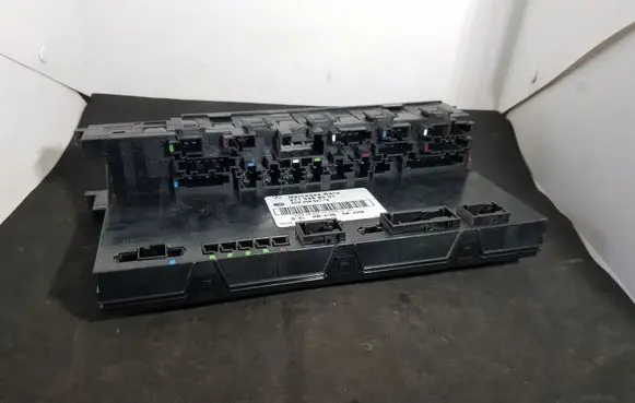 Mercedes-Benz E W211 Fuse module 2115458501