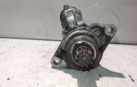 Volkswagen Caddy Starter motor 0001123016