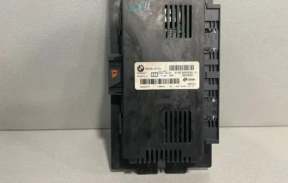 BMW 3 E90 E91 Light module LCM 9240532 9240540 5324848H7