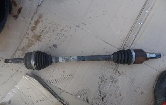 Citroen C3 Front driveshaft 9801388580