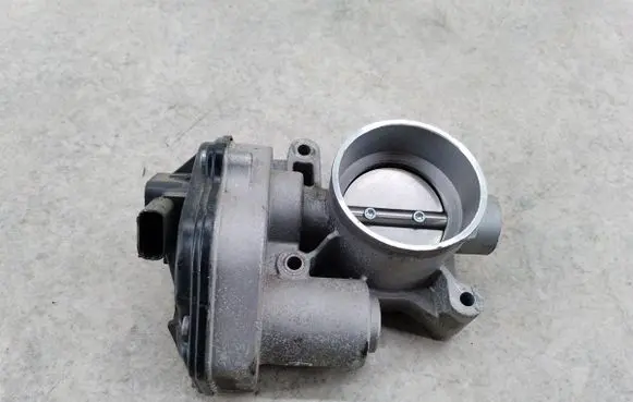 Ford Focus Throttle body valve 112023