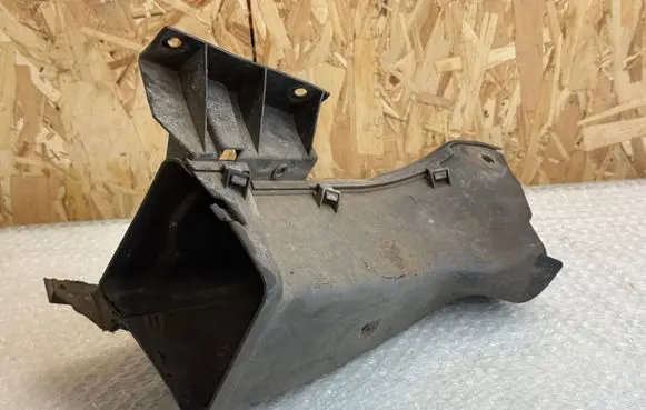BMW X5 E53 Brake cooling air channel/duct 51717121616 7121616 74850610