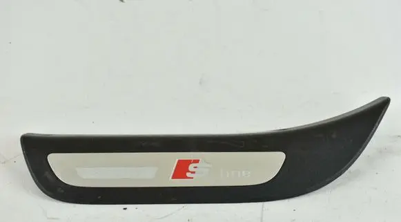 Audi Q5 SQ5 Front sill trim cover 8R0853375F