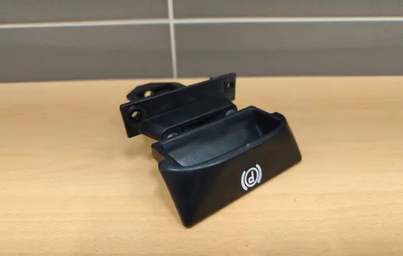 Mercedes-Benz ML W163 Hand brake release handle A1634270020 16824611