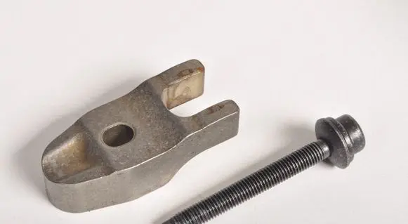 Volvo V60 Fuel Injector clamp holder 