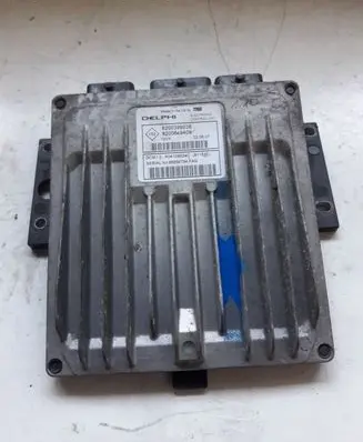 Renault Megane II Engine control unit/module R0410B034C