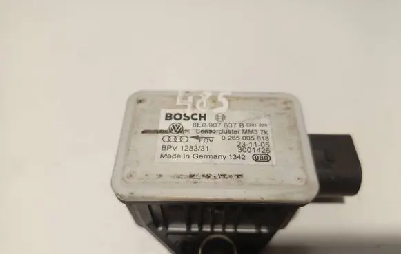 Audi A4 S4 B7 8E 8H ESP acceleration yaw rate sensor 8E0907637B 0265005618
