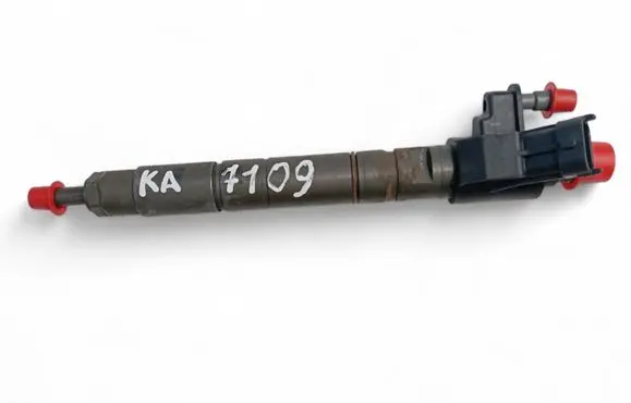 Volvo S60 Fuel injector 31303238
