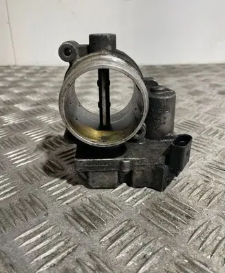 Audi A4 S4 B8 8K Throttle valve 4E0145950F