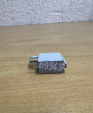 Volkswagen Golf V Other relay 1K0951253 D9963