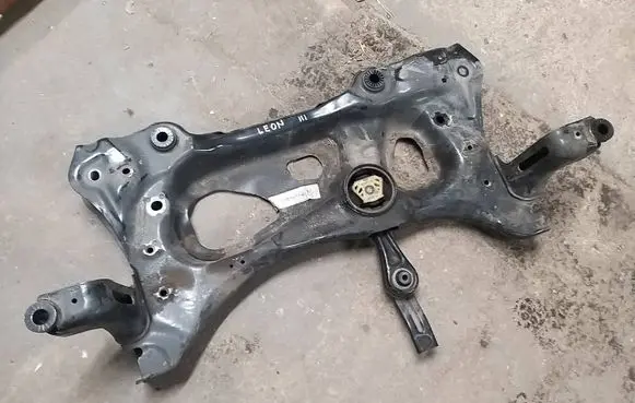 Seat Leon (5F) Front suspension assembly kit set 