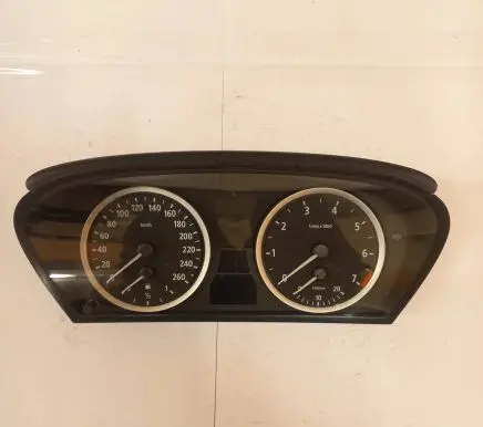 BMW 5 E60 E61 Speedometer (instrument cluster) 62116945625 110080213 213220005497