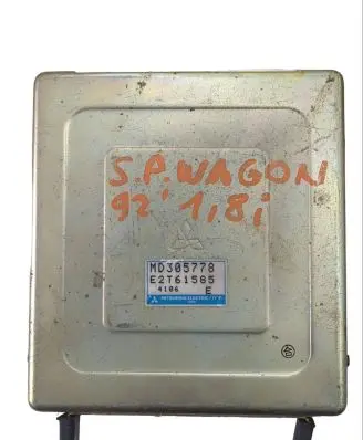 Mitsubishi Space Runner Engine control unit/module MD305778 E2T61585 4106