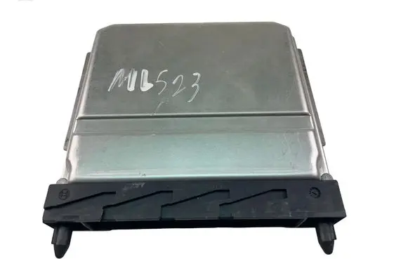 Volvo V70 Engine control unit/module 30668478A 0261208289