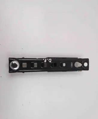 Opel Zafira C Seat belt height adjuster 