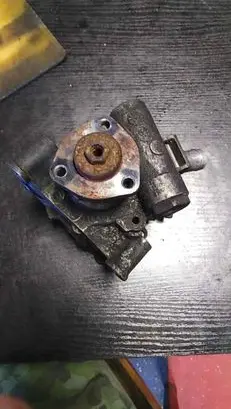 Mercedes-Benz E W210 Power steering pump 0024669201